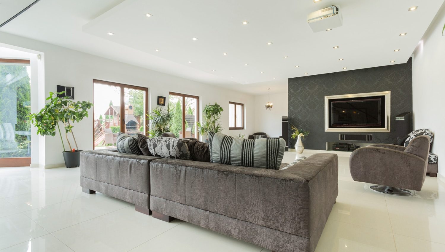 4 Bedroom Extravagant Villa in Notting Hill